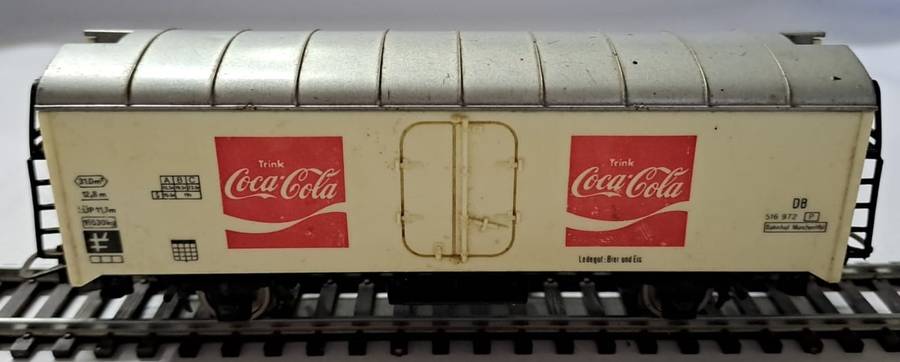 Model Trains HO 1 x Coke - Coca Cola wagon with metal wheels & Lima couplers.