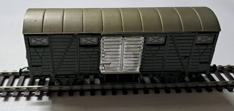 Model Trains H0-Scale 1 x Lima Box Car, with plastic wheels & Lima couplers.