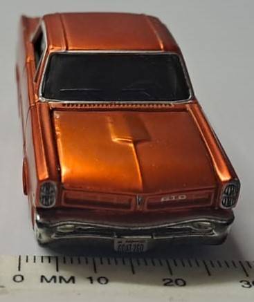 Maistro Diecast Model Car 1965 Pontiac GTO +- 1/64 scale