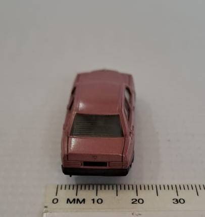 Model Trains/Cars HO 1 x Herpa Mercedes-Benz 190E.