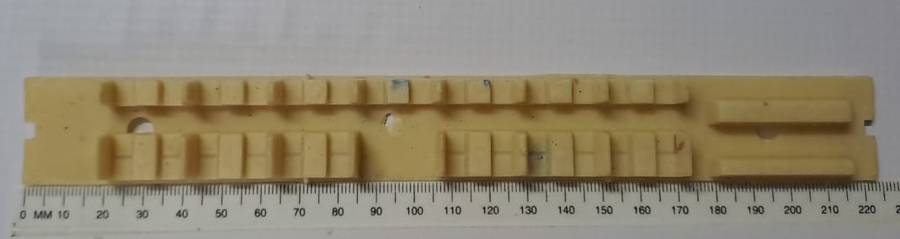 Model Trains HO 1 x Trans Karoo Dinning Car Seats. (Unpainted)