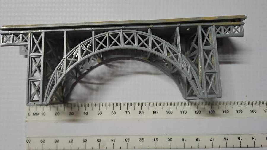 Model Trains N-Scale 1 x Small Bridge. 145mm x 30mm x 47mm