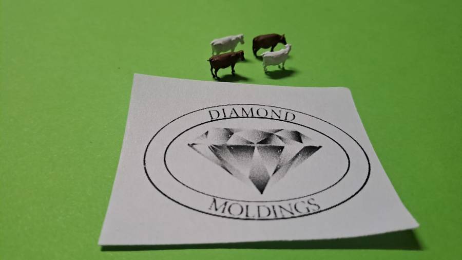Model Trains N-Scale - Animals - Cows (x4)