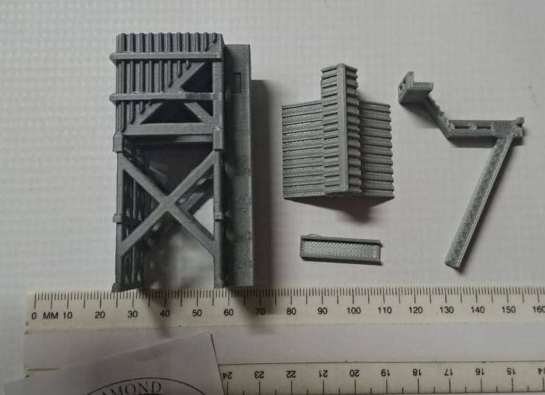 Model Trains N-Scale - 1 x Coal Tower (kit) - 57mm x 55mm x 95mm