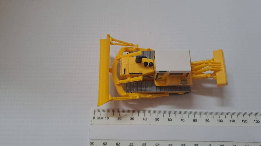 Model Trains/Tractor HO 1 x Kibri Liebherr Bulldozer. (Fully build)