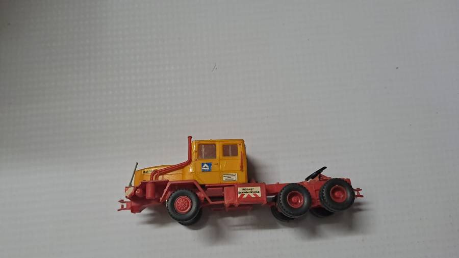 Model Trains/Track HO 1 x Kibri Faun Abnormal Horse only.