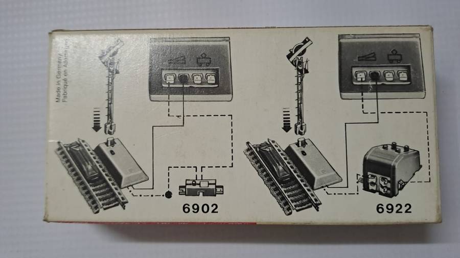 Model Trains HO Fleischmann 1 x Signal.  Boxed.