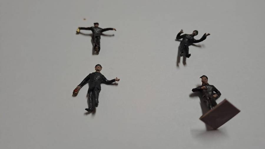 Model Trains 1:87 HO 4 x Railway figures.
