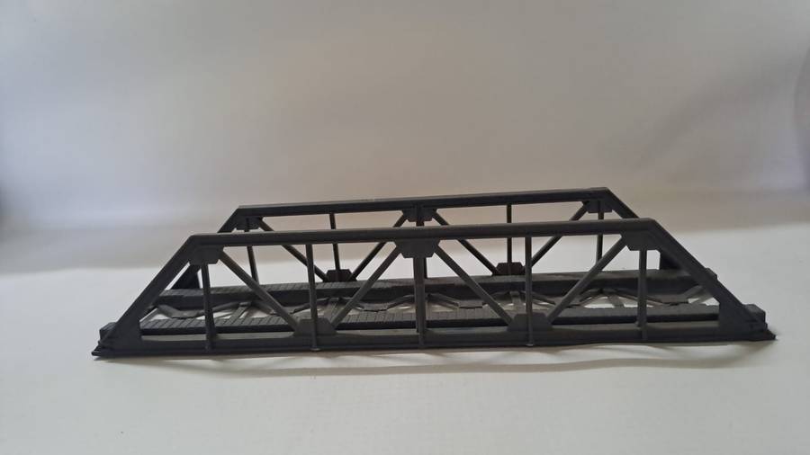 Model Trains HO 1 x Straight Truss Bridge. Plastic.