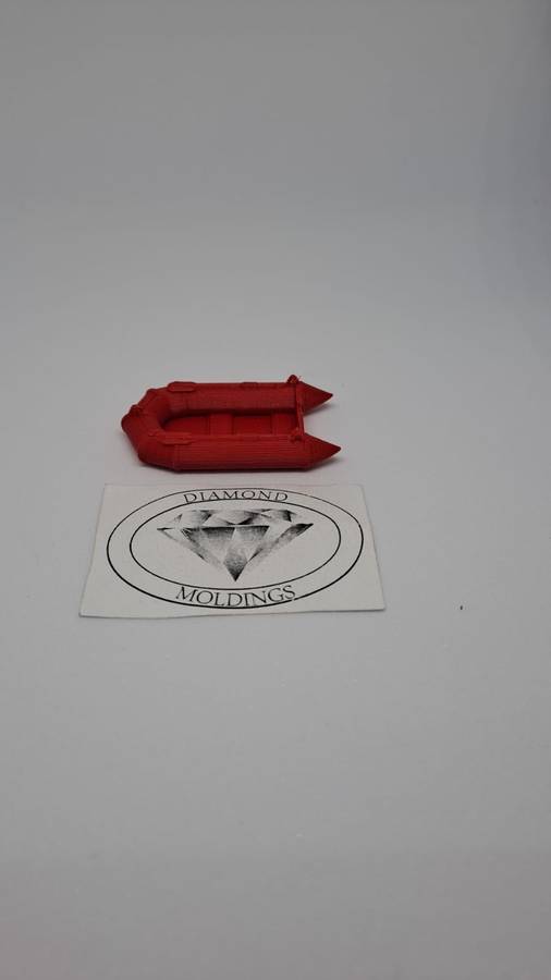 Model Trains 1:87 HO - Boat Rubber Dinghy (Red) - 45mm x 24mm x 8mm