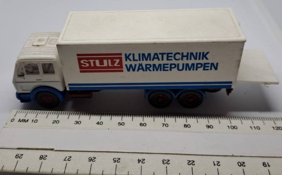 Model Trains/Trucks HO-Scale 1 x Stulz Track.