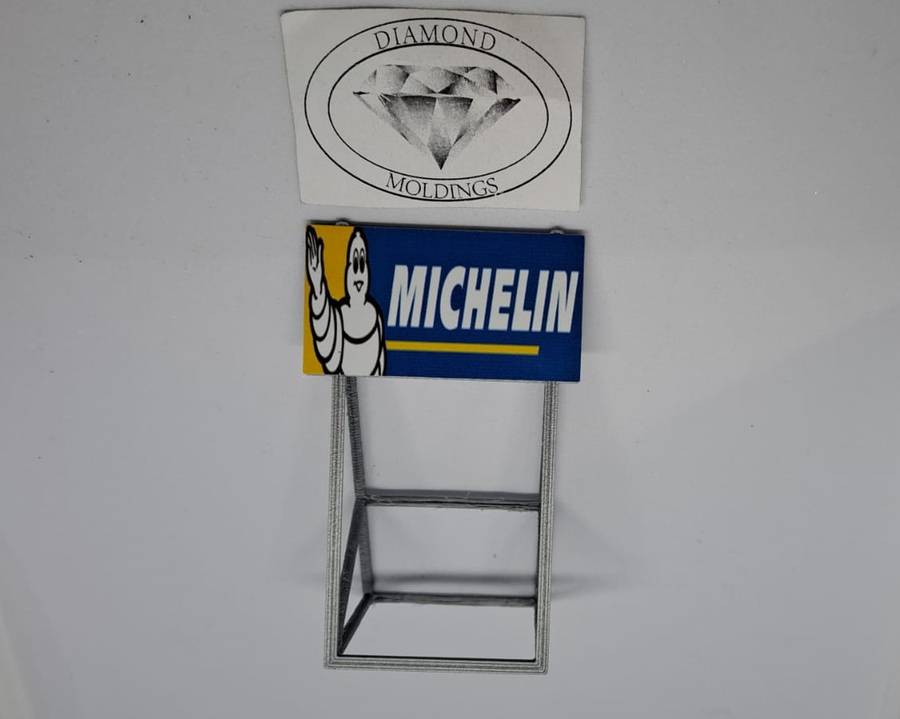 Model Trains HO 1 x Billboard 1980 + Michelin Tyres (Blue) - 50mm x 41mm x 82mm