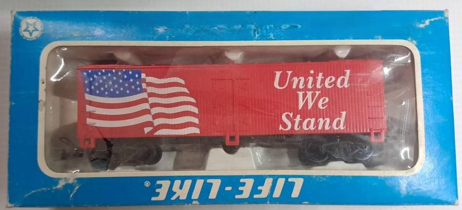 Model Trains HO 1 x Life-Like, Box Wagon - United We Stand, with plastic wheels & Horn Hook couplers