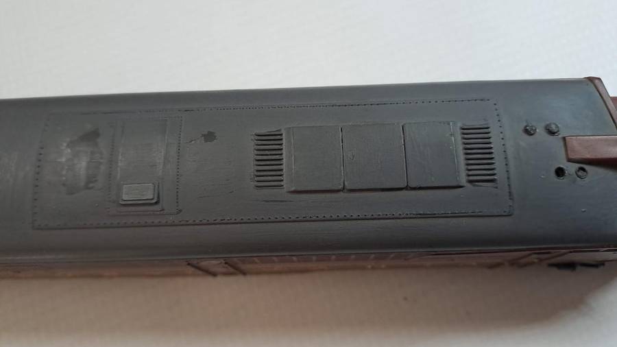 Model Trains HO 1 x Rivarossi  Pennsylvania, Loco & 4 Carriages with metal wheels & Kadee coupler.