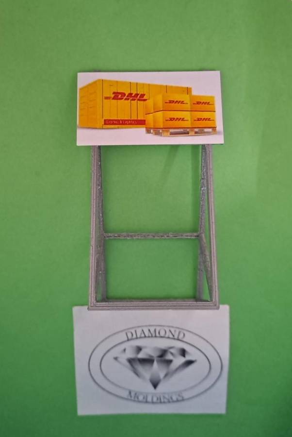 Model Trains HO 1 x 1990 + DHL - 50mm x 41mm x 82mm