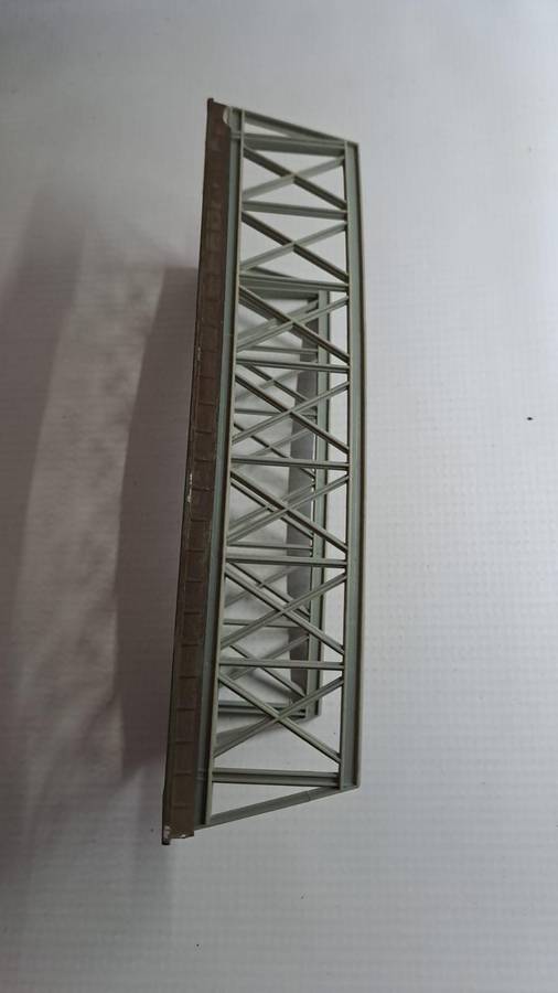 Model Trains HO 1 x Curved single bridge. (Plastic, see Pic's)