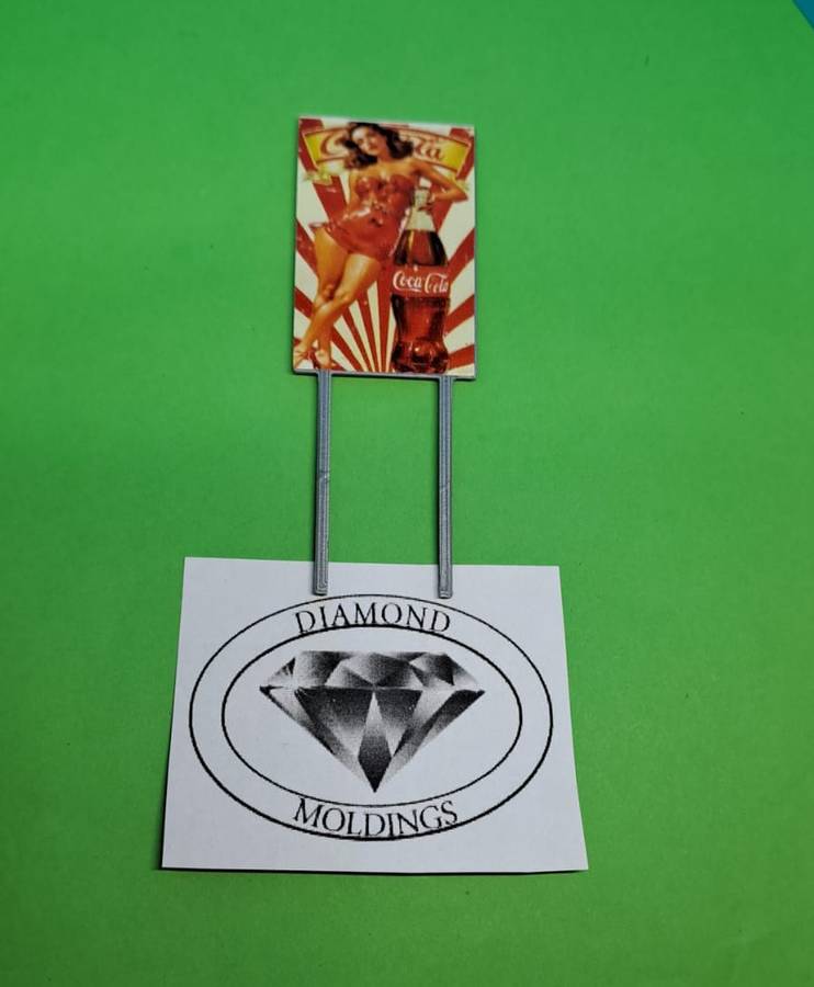 Model Trains HO 1 x Billboard 1970 + Coca-Cola Girl - 30mm x 3mm x 82mm (New board)