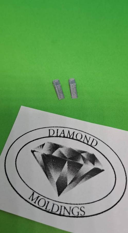 Model Trains N Scale - 1 x Ramps for Cars (x2, Grey) - 11mm x 3mm x 3mm