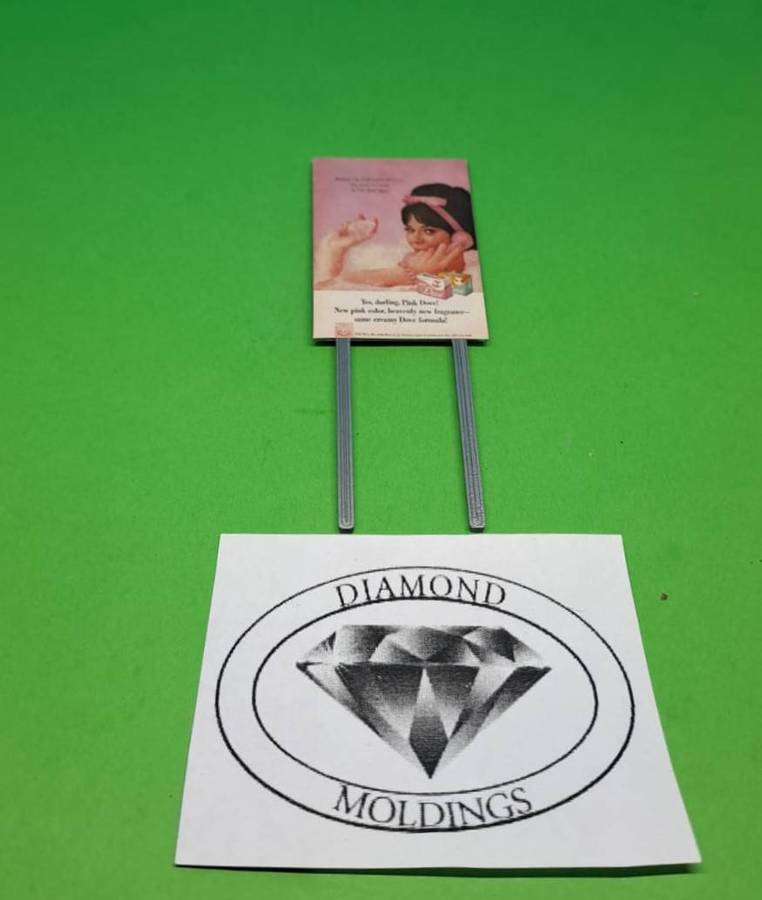 Model Trains HO 1 x Billboard - 1960 + Dove Soap - 30mm x 3mm x 82mm (New board)