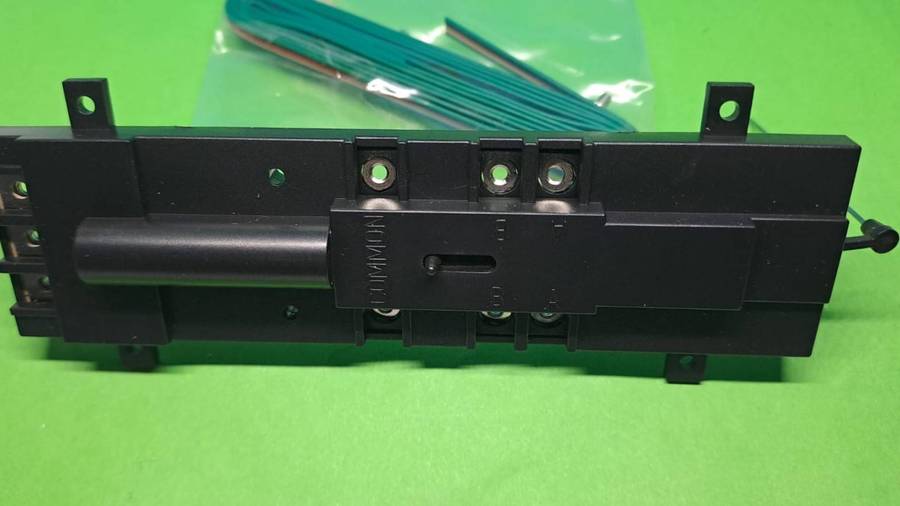 Model Trains H0/OO/N-Scale 1 x Atlas, Deluxe Under-table switch Machine