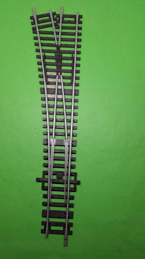 Model Trains HO/OO  1 x Track Points - RH Switch Medium radius L230 mm.