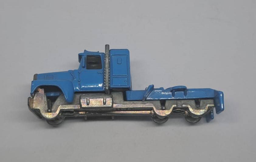 Model Trains HO/OO 1 x Hot Wheels Ford LTL Truck only for scrap yard. - Mattel 1981. (no wheels)