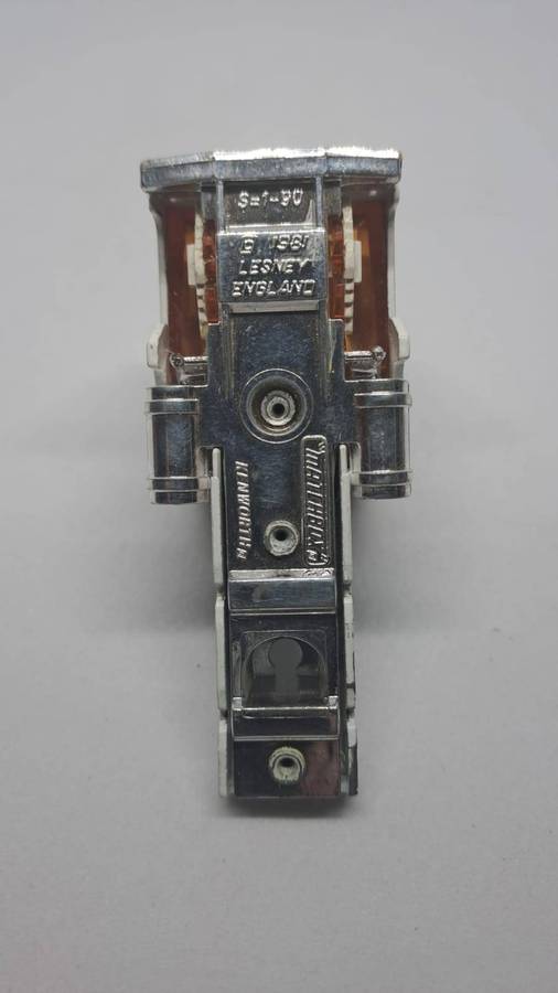 Model Trains HO/1:90 1 x Matchbox Kenworth Truck only for scrap yard. - Lesney 1981. (No wheels)