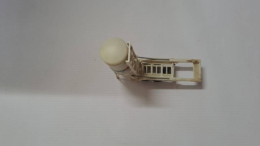 Model Trains/Track HO 1 x Kibri Mercedes-Benz Abnormal Cement Truck transporting a Silo.