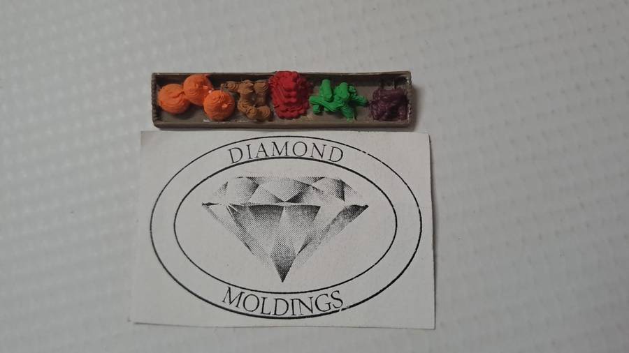 Model Trains HO Fruit Stand 2 (x1) - 45mm x 9mm x 6mm