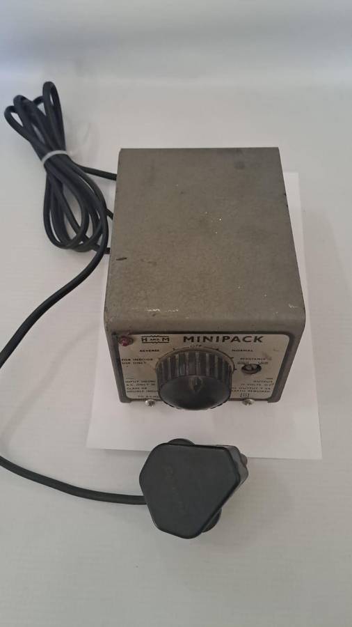 Model Trains HO 1 x Minipack Power Supply 12V (See Pic)