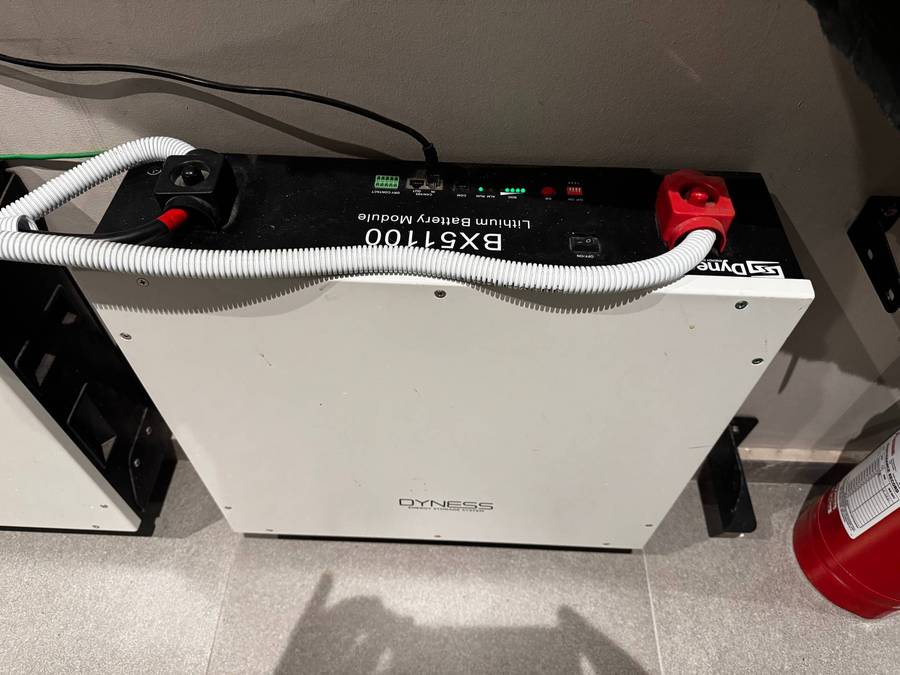 2 x Dyness BX51100 5.12kWh solar batteries for sale