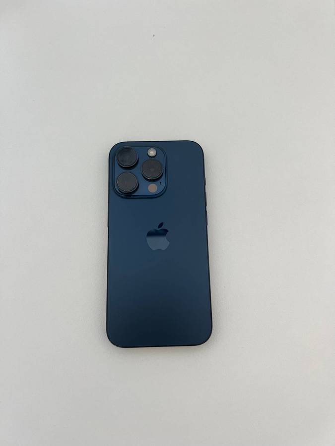 Apple iPhone 15 Pro 256GB - No Face ID