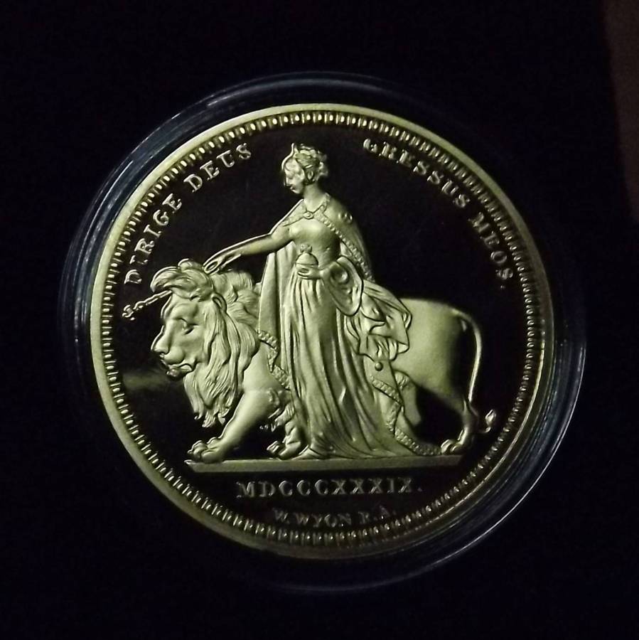 1839 1-Oz Deep Cameo Proof  Queen Victoria UNA 24 Kt gold-plated Restrike