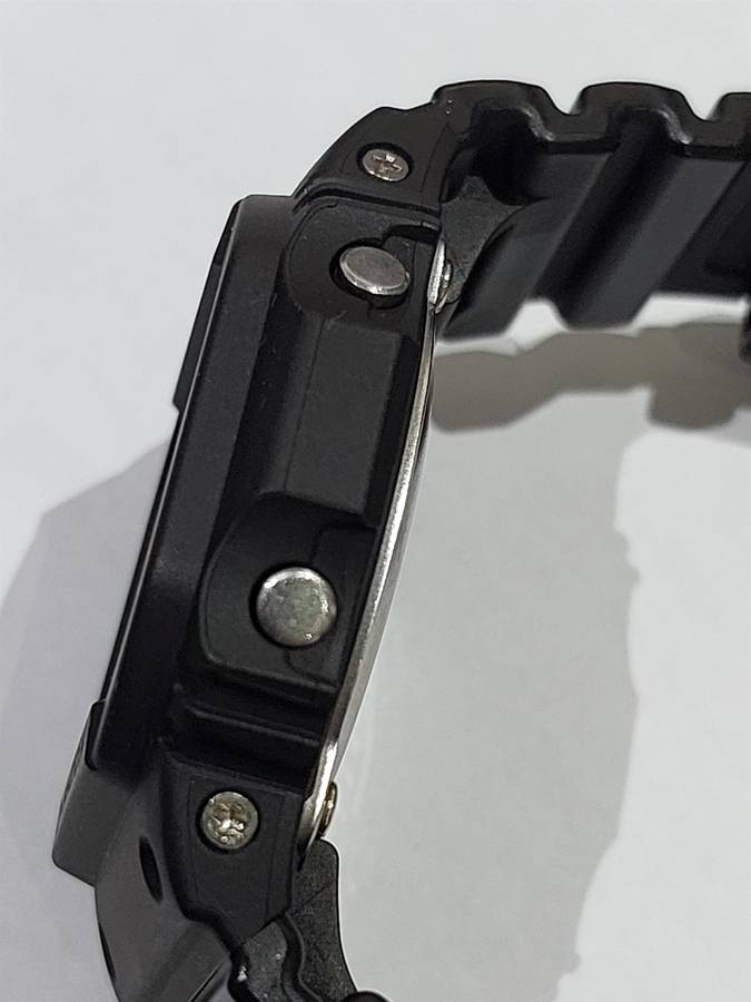 Casio G-Shock men`s wrist watch (G-5600E-1DR solar)