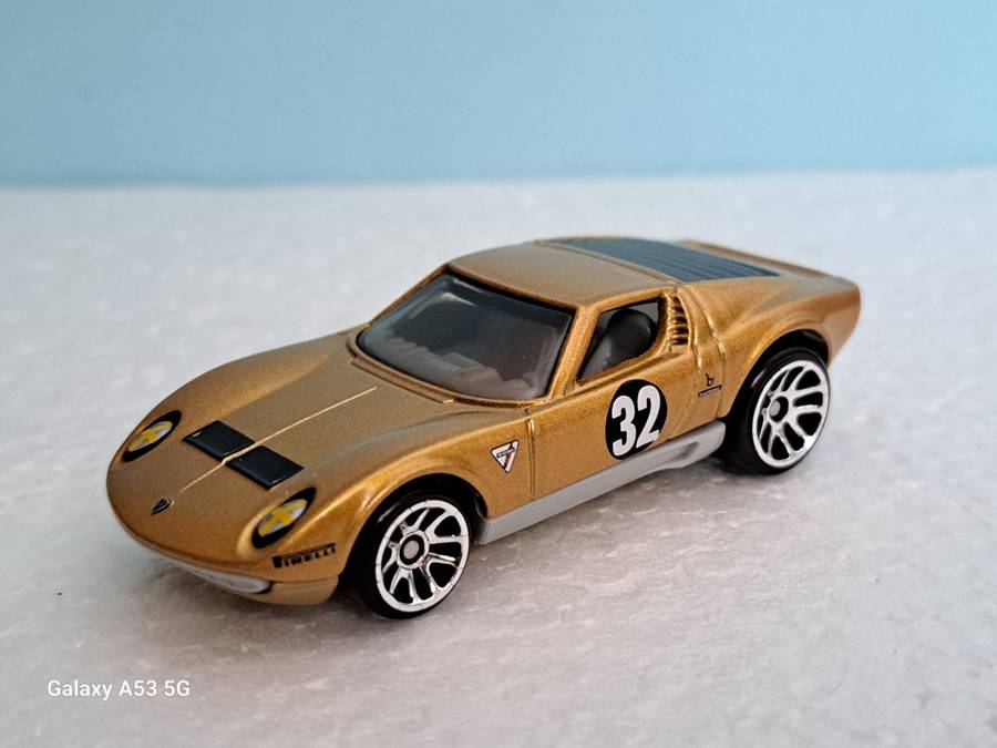 Hotwheels Lamborghini Miura - Classic Car Collection