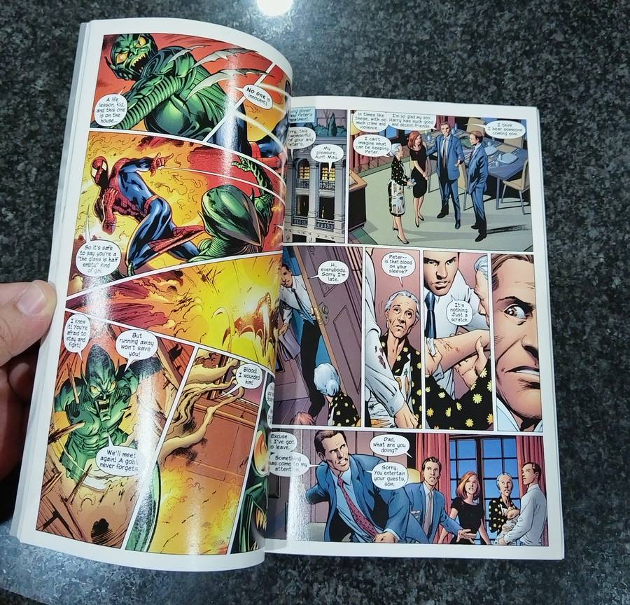 Spider-man The Official Movie Adaptation (Softcover)