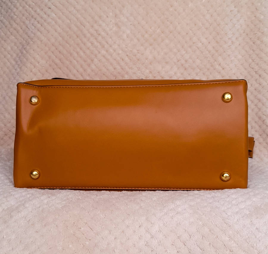 SA Fashion Master Piece: Ladies Handbag