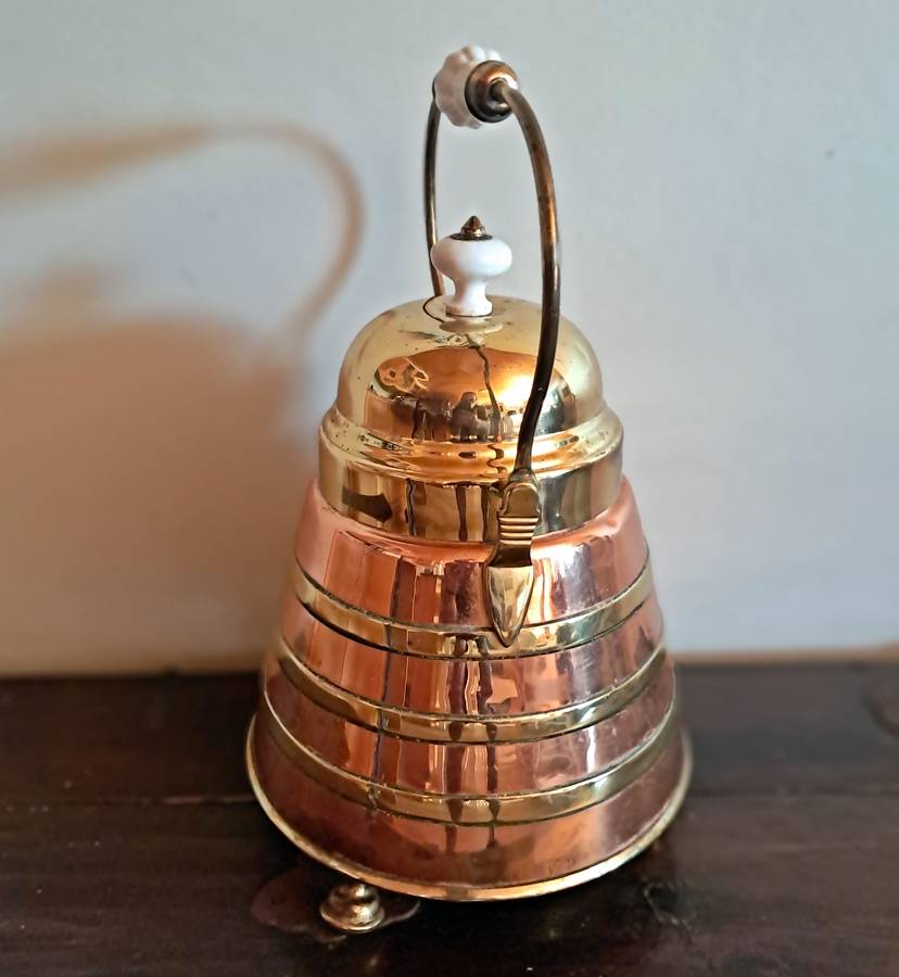 Stunning copper and brass "doofpot"