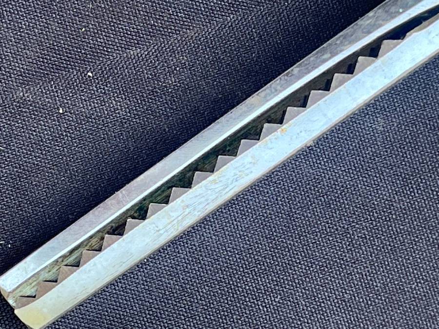 Zig Zag Scissors