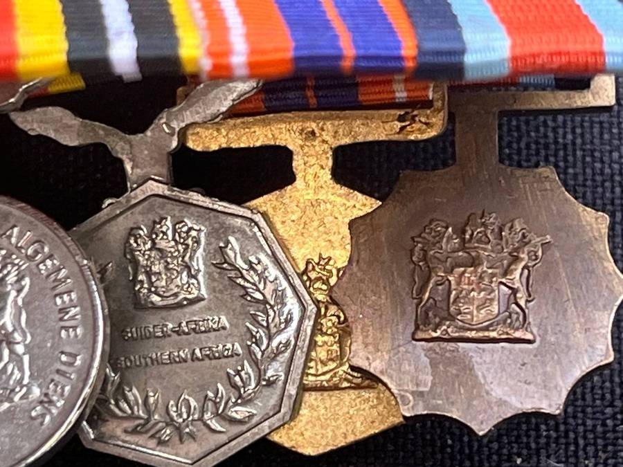 SADF Small Medals and belt