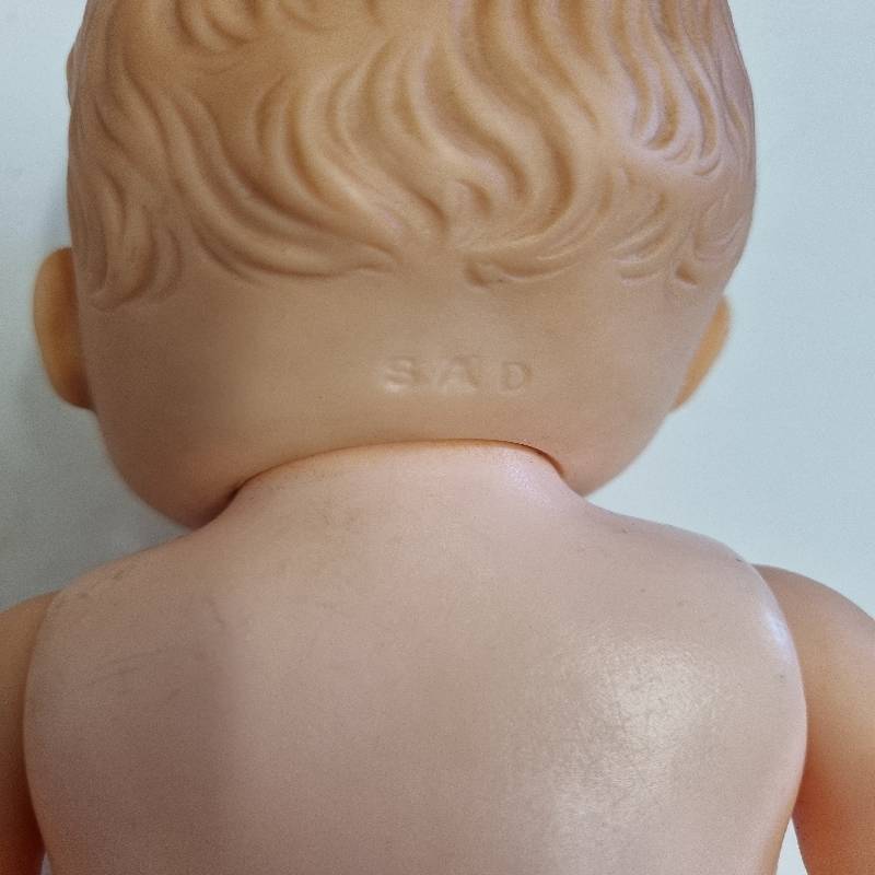 2 x Vintage SAD Dolls - Height 26cm each