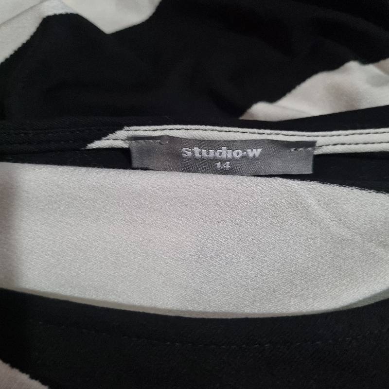 Studio-W black and white dress - Size 14 - Woolworths