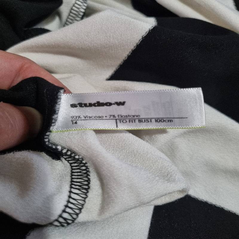 Studio-W black and white dress - Size 14 - Woolworths