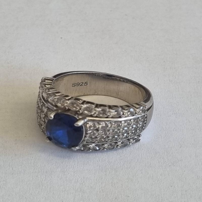 Sterling Silver Ring with blue stone - Size S