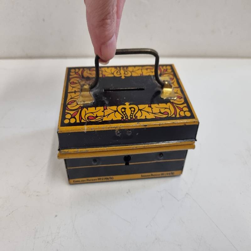 Small Vintage Money Box - No Key - Giraffe Trade Mark