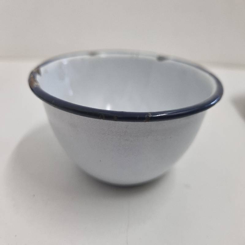 Small vintage enamel bowl
