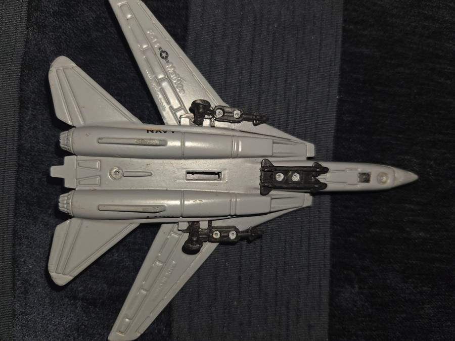 Maistro F-14 Toy