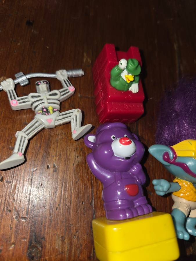 7 x Collectible Toys / Figurines incl. Troll, Mario Brothers, Piggy Bank, etc.