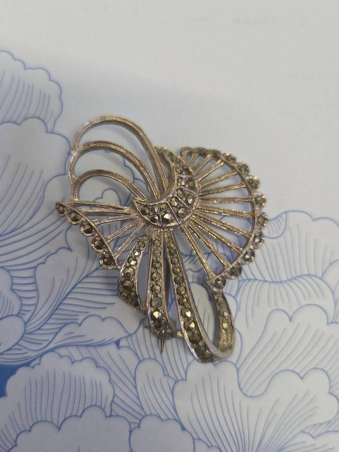 Vintage Brooch