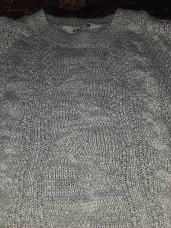 Grey Knitwear- Size Small - Good condition- I removed the cord at the bottom